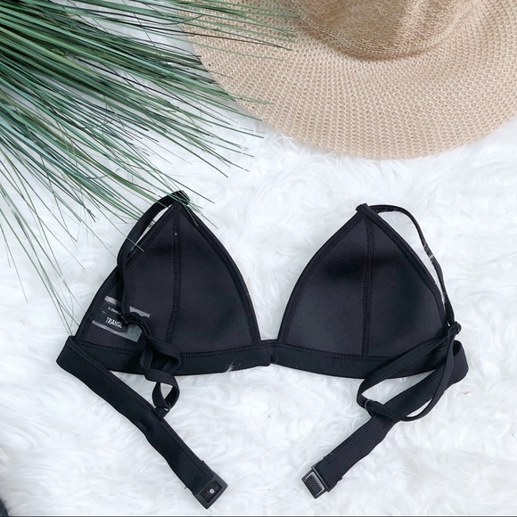 Authentic TRIAGL black and white bikini top NWOT - Picture 2 of 5